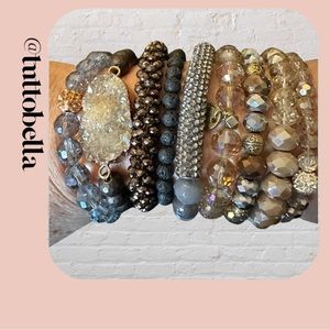 Amazing Lot of 33 Beaded Stretch Bracelets See Pics!